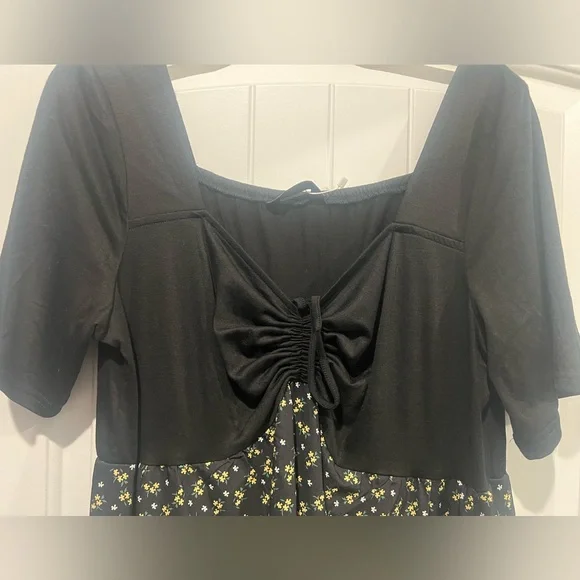 BloomChic Black and White Floral Maxi Dress - Picture 2 of 4